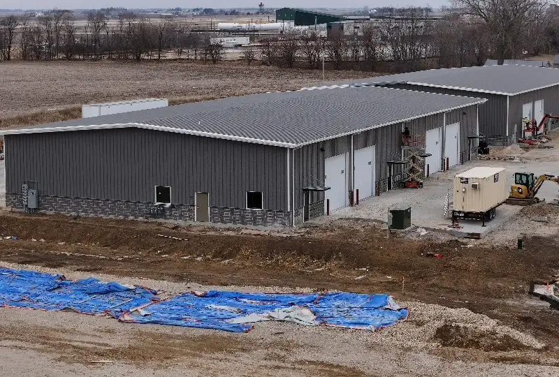 New Construction Warehouse Facility Near Eastern Iowa Airport with Flexible Bay Sizes
