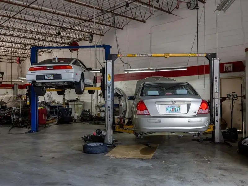 Prime Automotive Facility on Us 17/92 in Longwood, Fl - 9,700 Sq Ft
