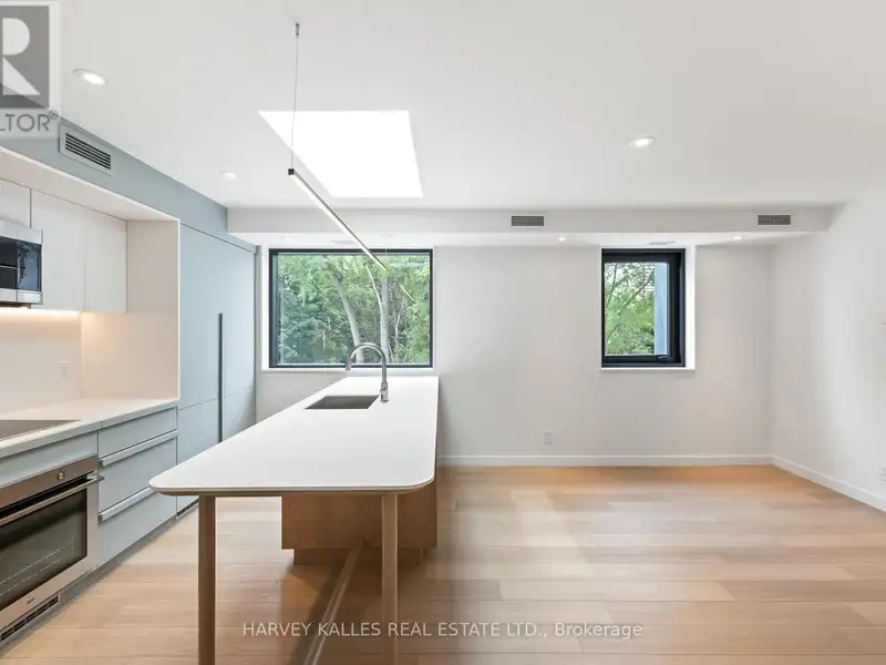 Modern Two Bedroom Suite in Bedford Park with High-end Finishes and Great Amenities