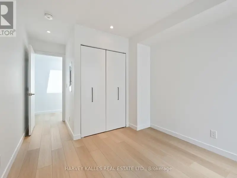 Modern Two Bedroom Suite in Bedford Park with High-end Finishes and Great Amenities