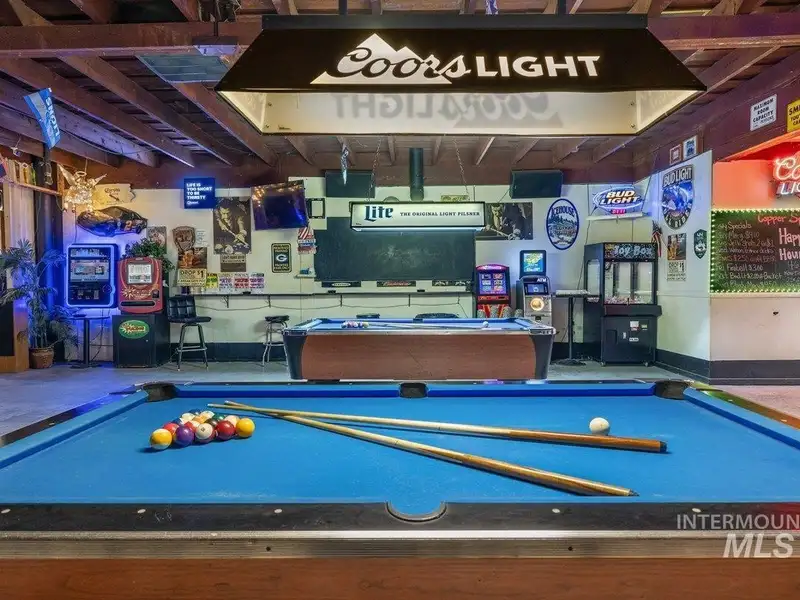 Updated Tavern with Liquor License in Historic Downtown Weiser
