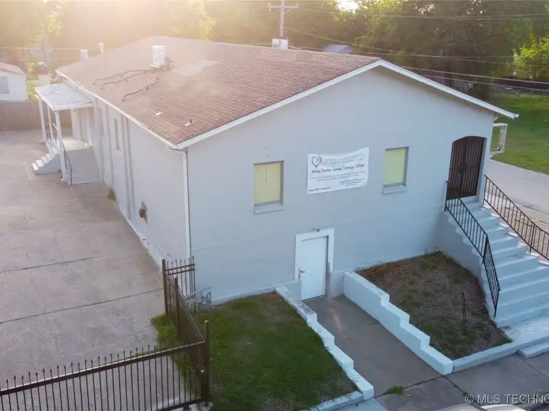 Versatile 5200+ Sf Commercial Property with Walk-out Basement in Prime Location