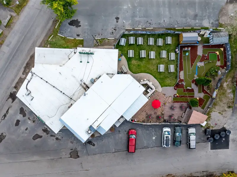 Historic Del's Bar & Grill: Profitable Lakeside Business in Somers, Mt with Liquor License