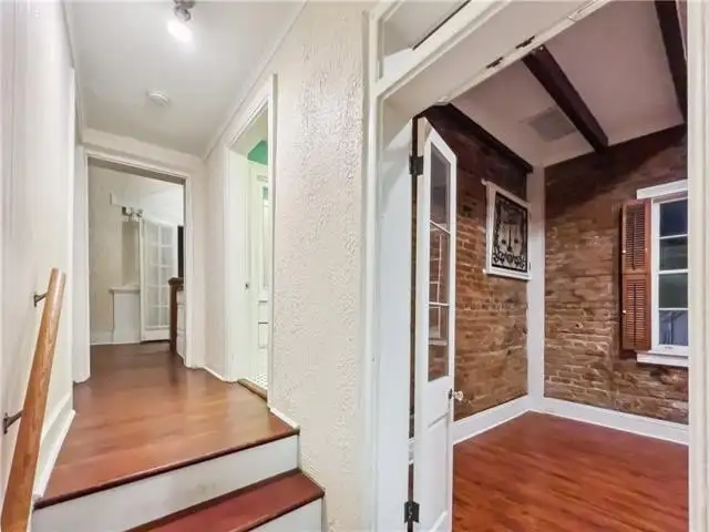 Versatile Mixed-use Property in Prime French Quarter Location