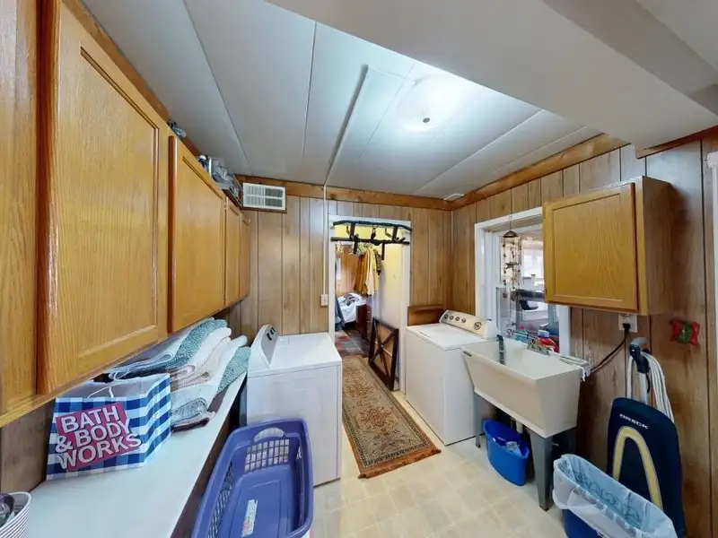 Turnkey Custom Plastics Manufacturing Business with Attached Home on 1.67 Acres