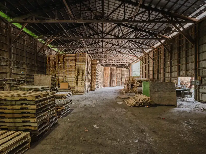 Turnkey Commercial Sawmill and Pallet Company on 40 Acres in Prime Industrial Location