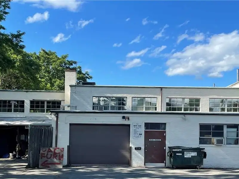 16,000 Sf Industrial Flex Building in Prime Location with 88% Leased Tenants