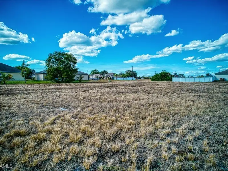 Commercial Building Lot in Southwest Cape Coral, Approximately 80x125 Feet