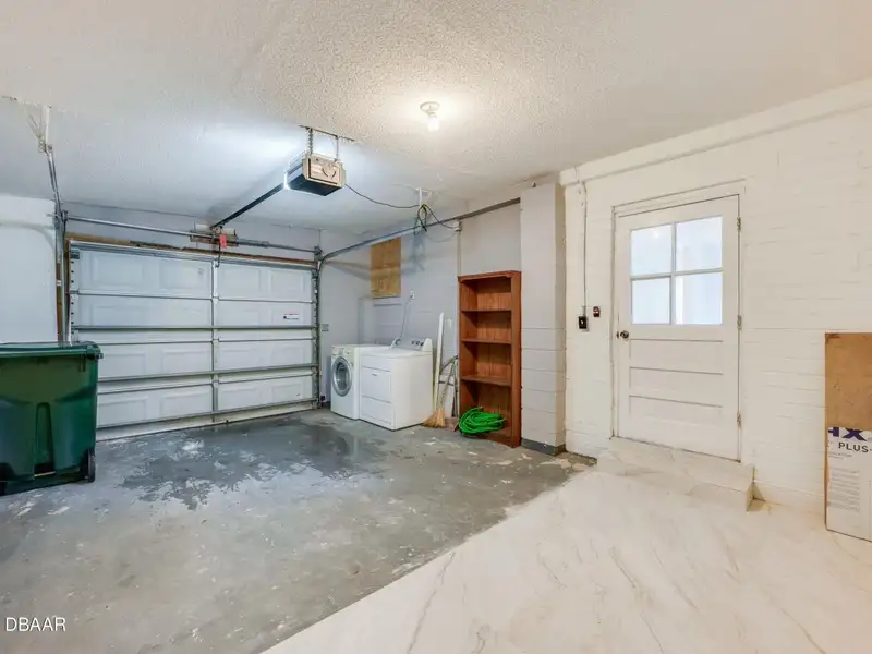 Versatile Single Family Home on 1/4 Acre in Sfr-5 Zoning