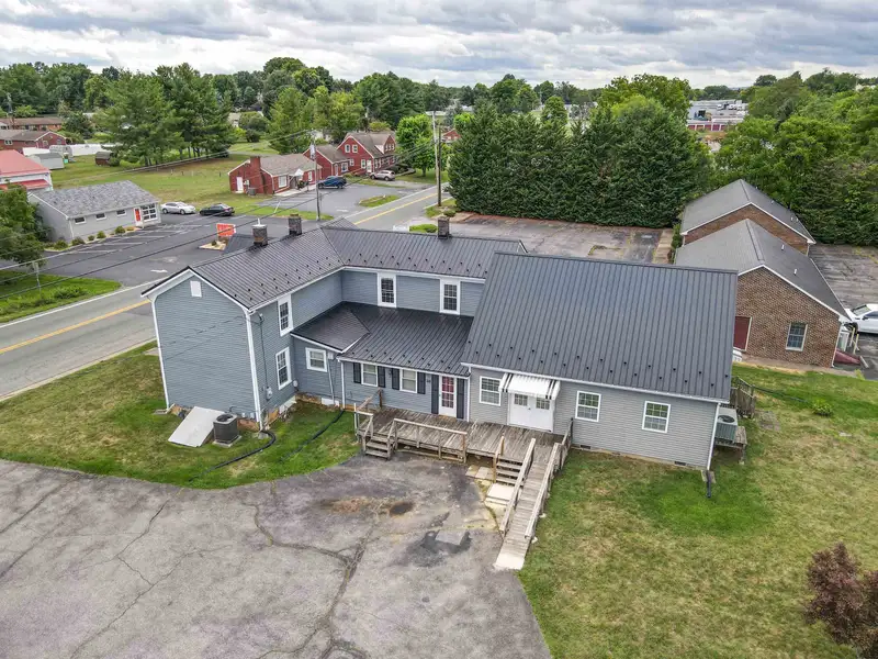 Versatile 6,724 Sqft Residential-commercial Property in Prime Location with Multiple Income Potential