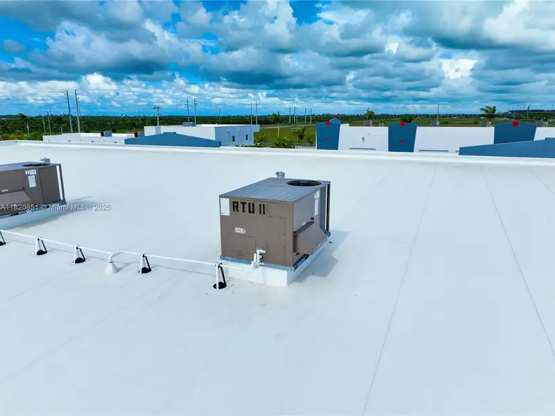 New 2,640 Sq. Ft. Warehouse in Homestead, Fl - Ideal for Storage and Business Operations