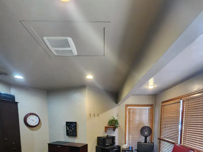 Private Salon Suite on 7th Street with Equipment, Large Windows, and Private Entrance