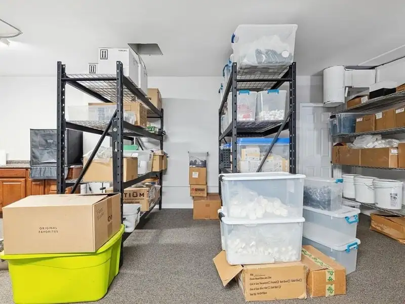 Industrial Office/warehouse Space in Bodo Park with On-site Parking and City Utilities
