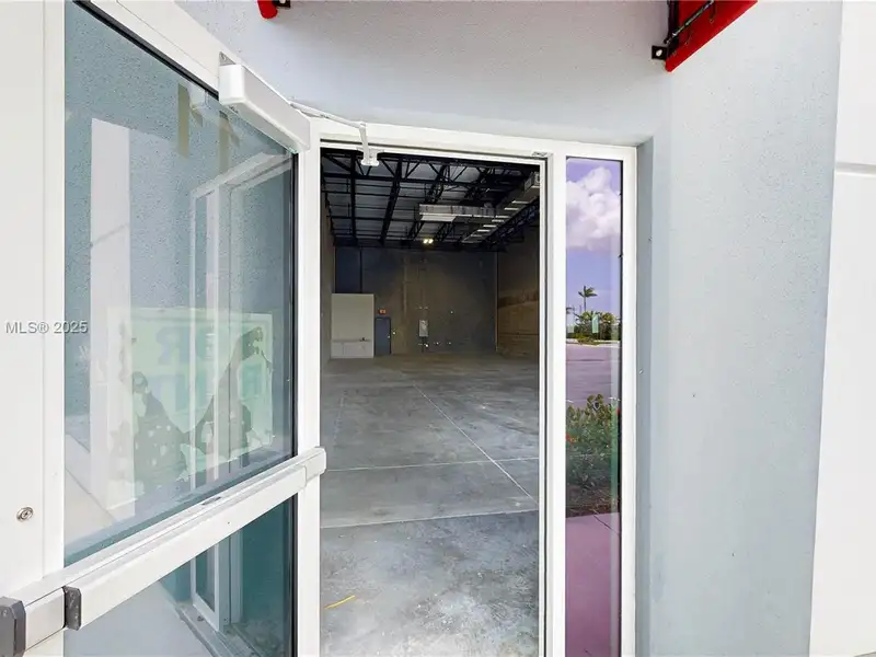 New 2,640 Sq. Ft. Warehouse in Homestead, Fl - Ideal for Storage and Business Operations