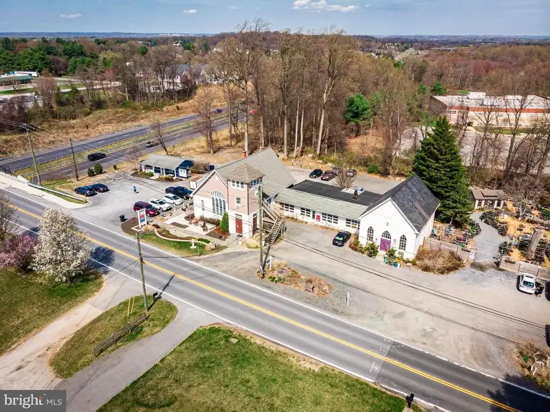 Multi-use B-1 Zoned Building in Howard County with Retail and Office Spaces