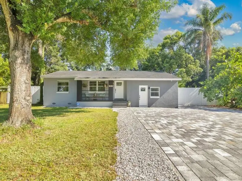 Charming Airbnb Home Near Downtown Orlando with In-law Suite and Expansive Backyard