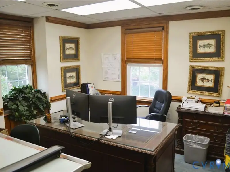 Well-maintained Office Property in Old Town Mechanicsville with Great Visibility
