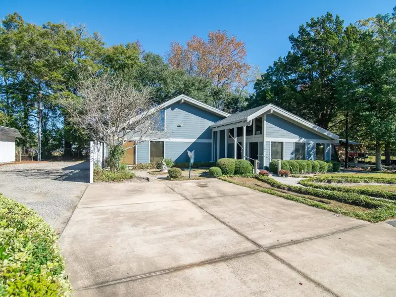 Commercial Property in Georgetown, Sc - Ideal for Medical Office or Investment Opportunity
