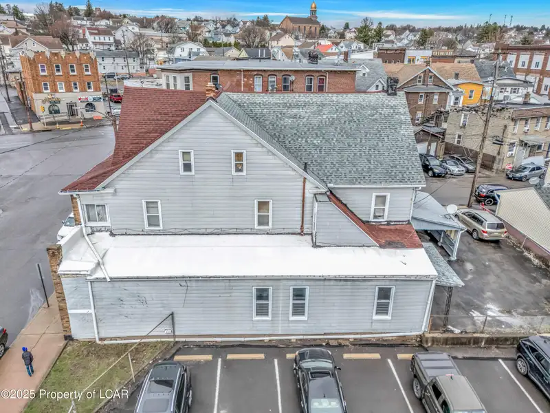 Five-unit Commercial and Residential Building in Prime Location with Recent Upgrades