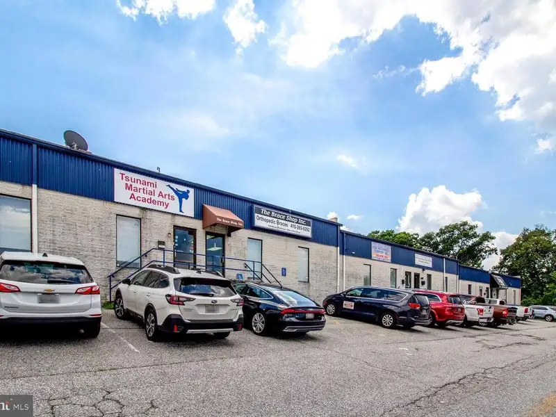 Versatile Commercial Fabrication Shop and Office Near Downtown Baltimore