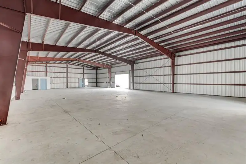 10,000 Sq Ft Warehouse Space for Lease in Pompano Beach, B-4 Commercial Zoning