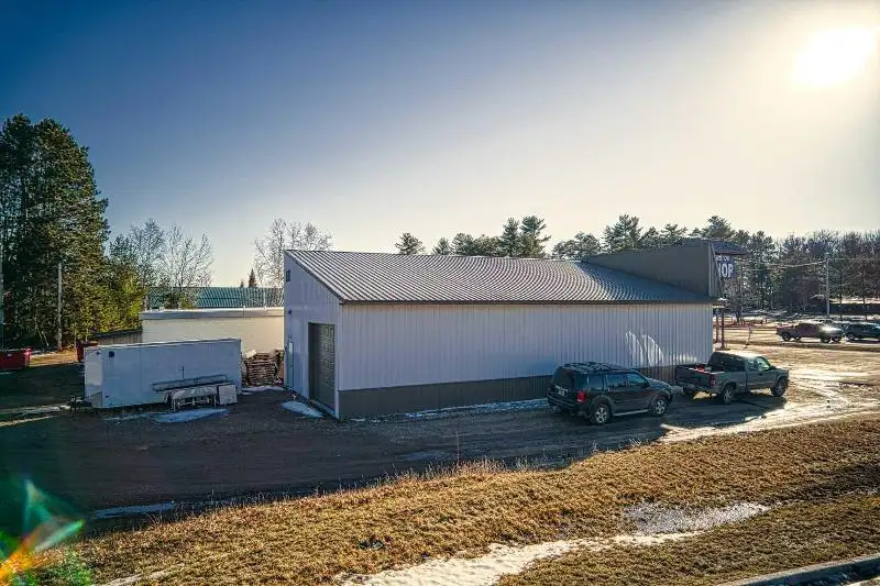 Premier Fishing Retail Store and Bait Shop in Minocqua, Wi on 2.62 Acres