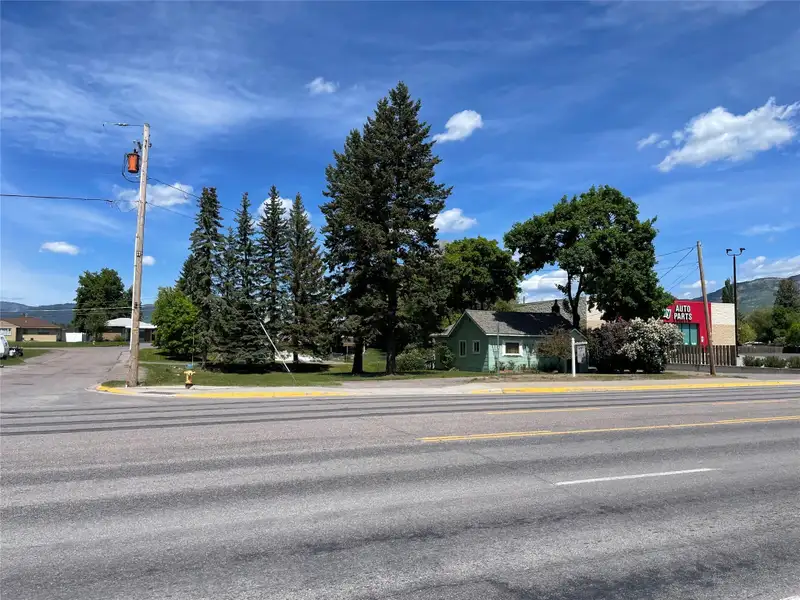 Commercial Corner Lot with 3 Bed Home in Columbia Falls, High Traffic Area