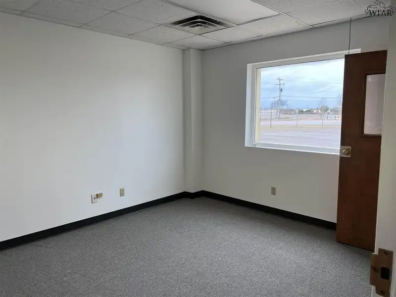 Warehouse Space with Offices and Loading Docks on 1.5 Acres, Convenient Location