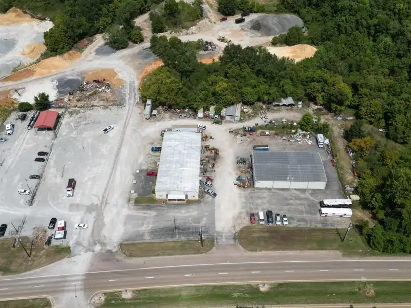 Commercial Steel Buildings in Jackson's Industrial Airways Area with High Wind Rating