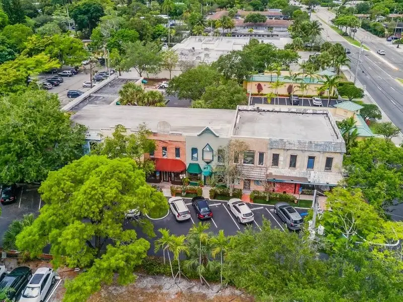 Versatile B-hc Zoned Commercial Property with Office and Retail Space