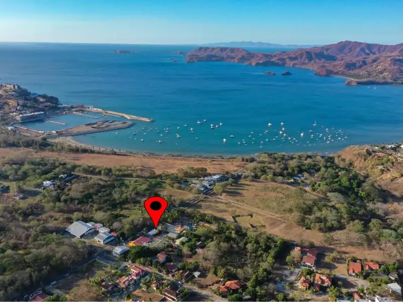 Centrally Located Guest House Apartments in Flamingo Beach, Costa Rica