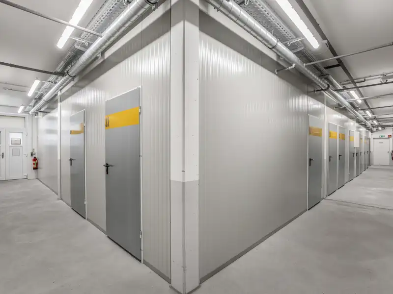 Versatile Self-storage Facility with Modern Office Space in Eckernförde