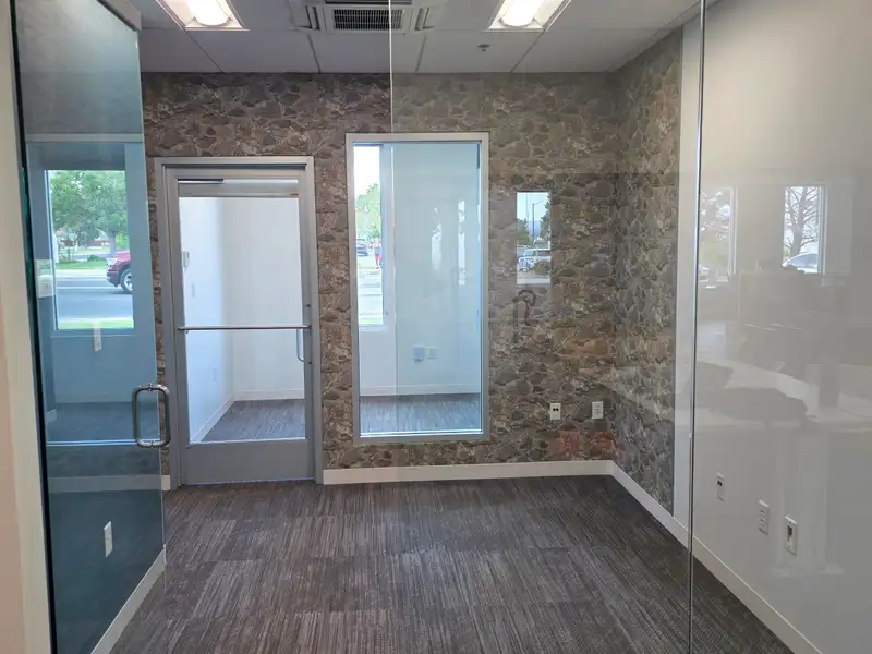 Class a Executive Office Space for Lease at the Vault, 615 S/f, All-inclusive Amenities