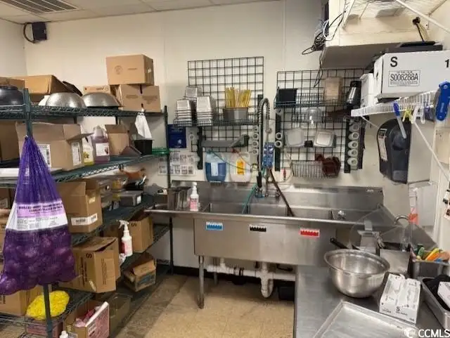 1519 Sq Ft Restaurant Space on Highway 17 Bypass, Murrells Inlet with Drive-through