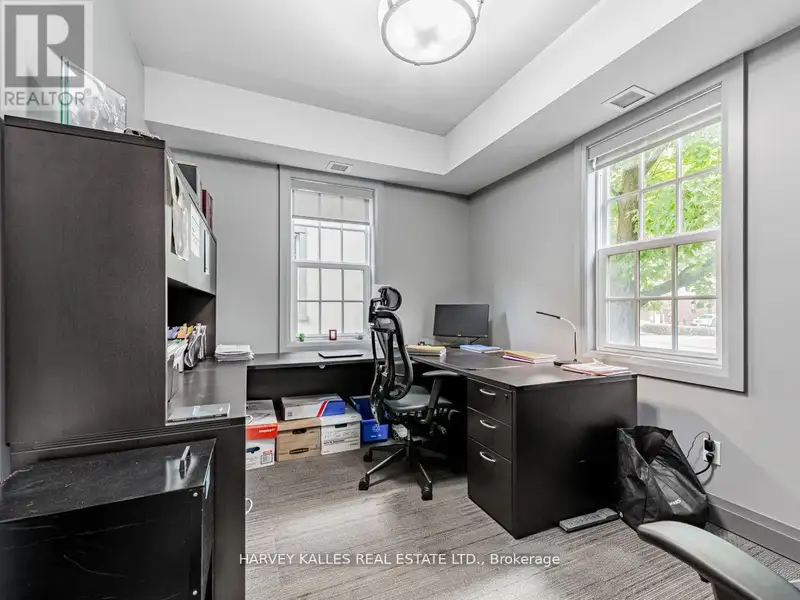 Custom Built Mixed-use Office/residential Property in Thornhill Village, 2013 Award Winner