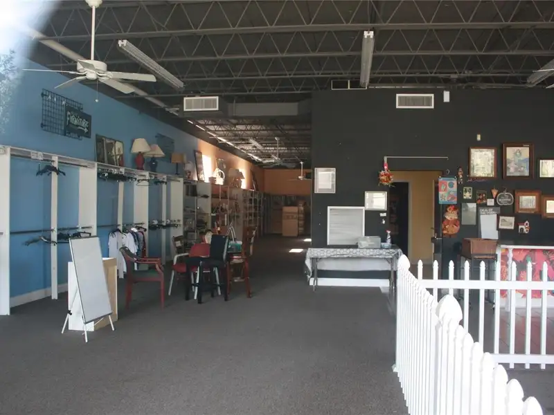 Commercial Space for Lease on N Main Street with Flexible Layout and Parking Access
