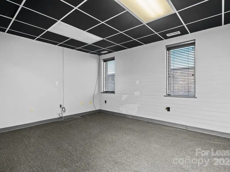 Prime Brick Office Building with Expansion Potential in Downtown Hickory