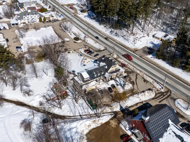 Multi-use Property with Restaurant, Brewery, and Guest Rooms Near Mt. Washington
