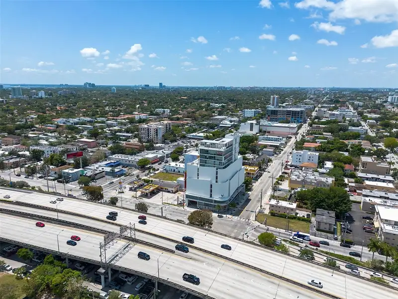 Professional Office Space for Lease in Brickell - 85 Sf with City Views