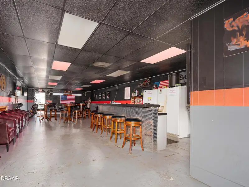 Commercial Property with 90ft Frontage on International Speedway Blvd, Daytona Beach