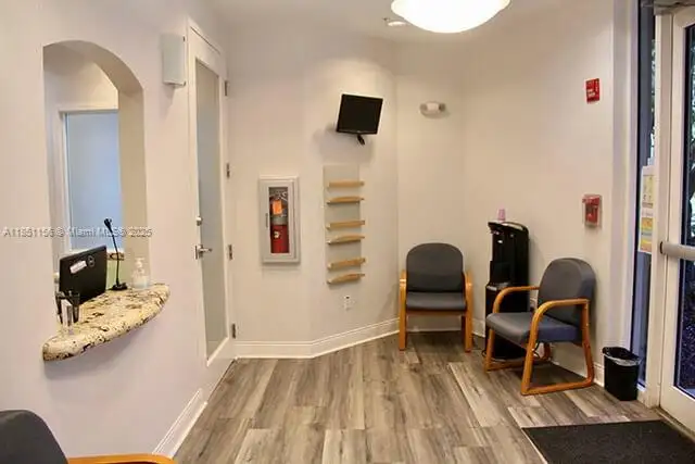 Fully Leased Medical Office Building in Good Condition with Ample Parking