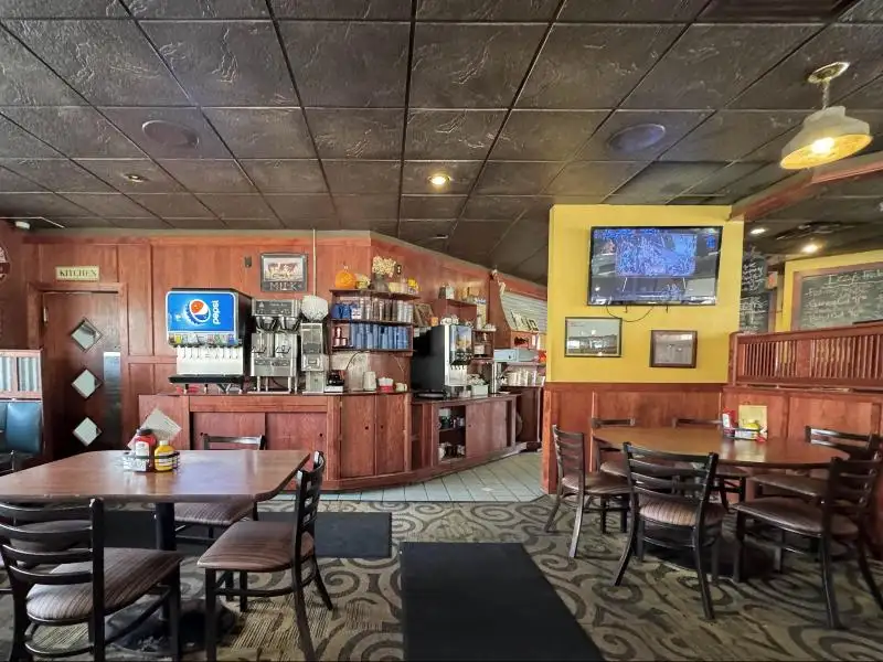 Turnkey Restaurant and Pub on Fox River in Downtown Berlin, 5,144 Sq Ft
