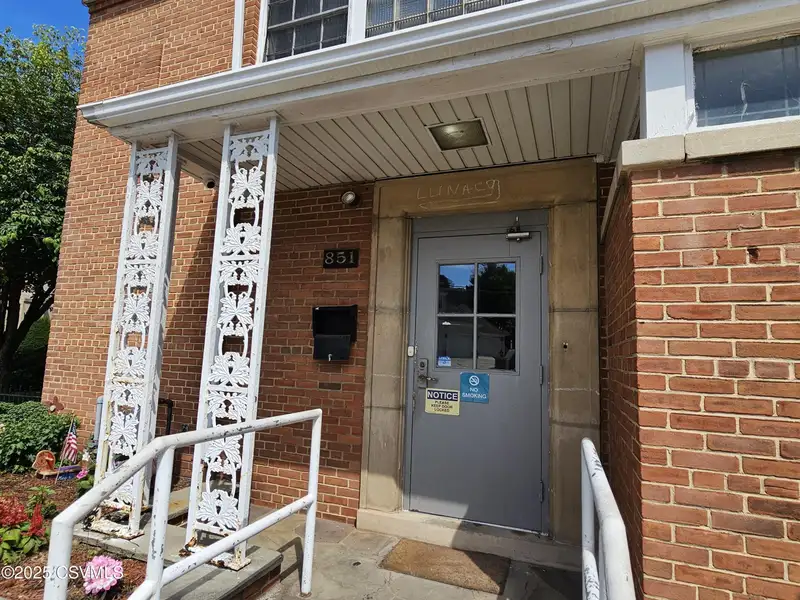14-unit Residential Building with Shared Facilities and On-site Laundry