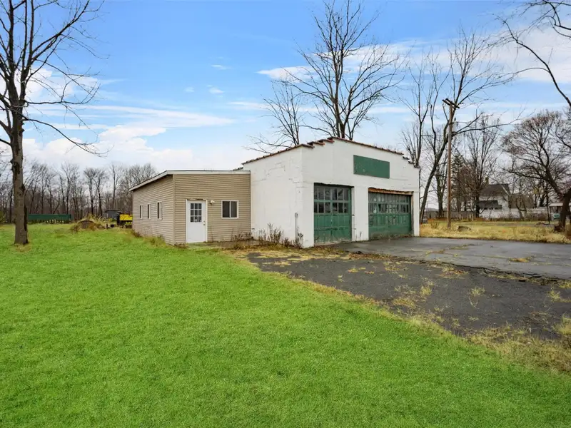 Versatile Live-work Property on High-traffic Route 9w in Catskill, Ny