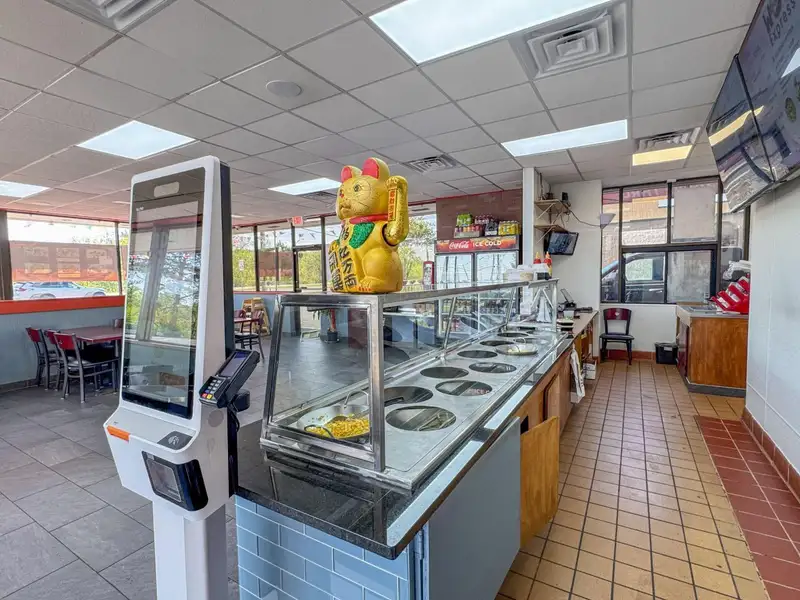 Prime Commercial Restaurant Space in High-traffic Location, 2915 Sq. Ft.