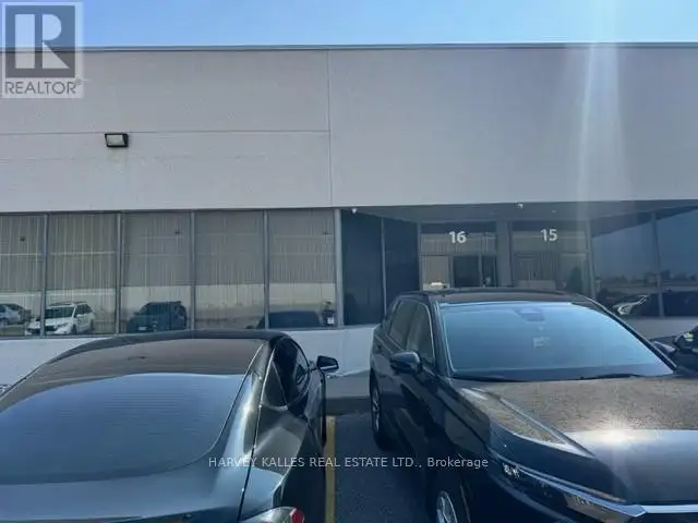 Spacious Commercial/industrial Unit in Beaver Creek Business Park with Versatile Layout