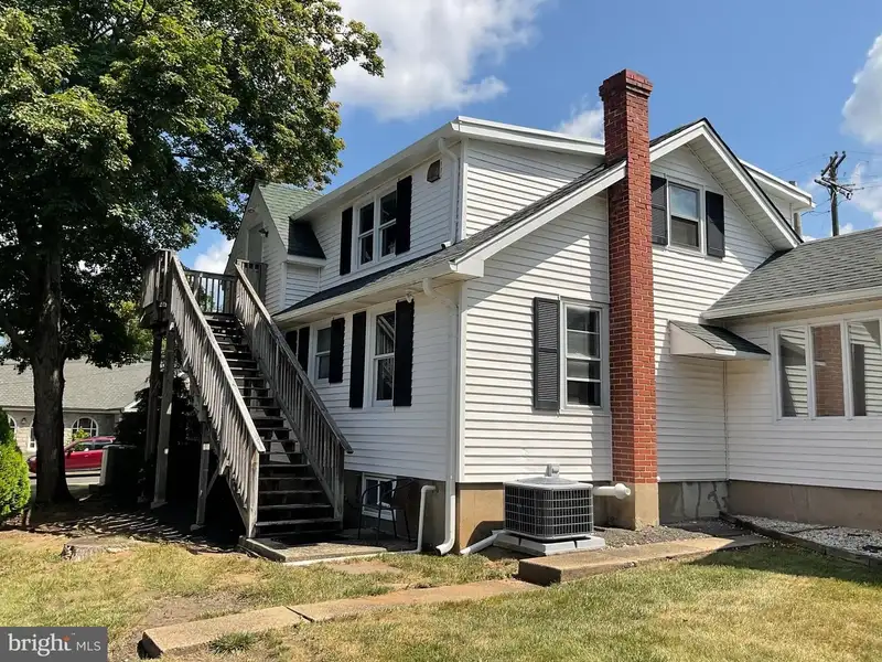 Professional Office Space with Separate Entrance and Garage in Doylestown Borough
