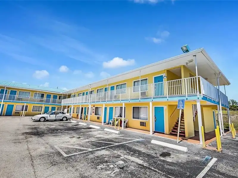 Independent Economy Hotel in Prime Location, St. Petersburg with 65 Keys and Redevelopment Potential