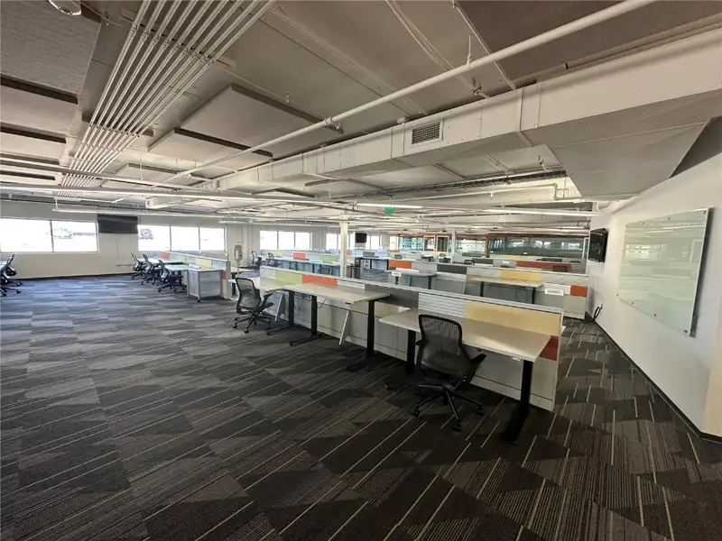 Modern Office Space with Amenities in Hiawatha, Ia - Ample Parking and Training Rooms