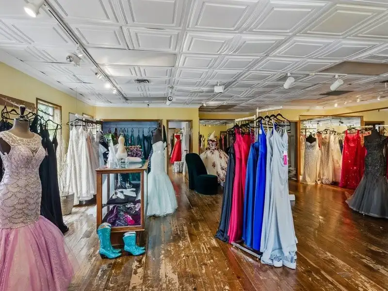 Versatile B-hc Zoned Commercial Property with Office and Retail Space